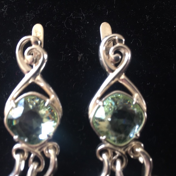 Sterling silver chandelier green stone earrings - Picture 2 of 6